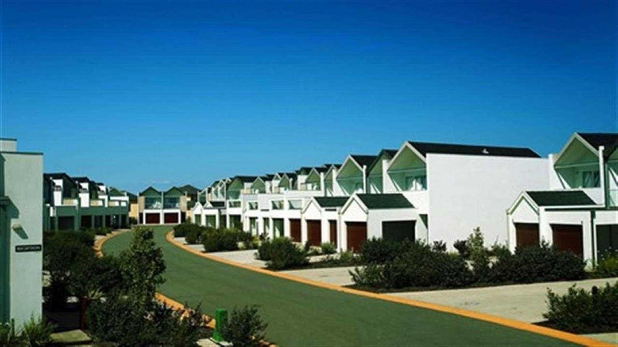Quest Sanctuary Lakes apartamentos Point Cook Exterior foto